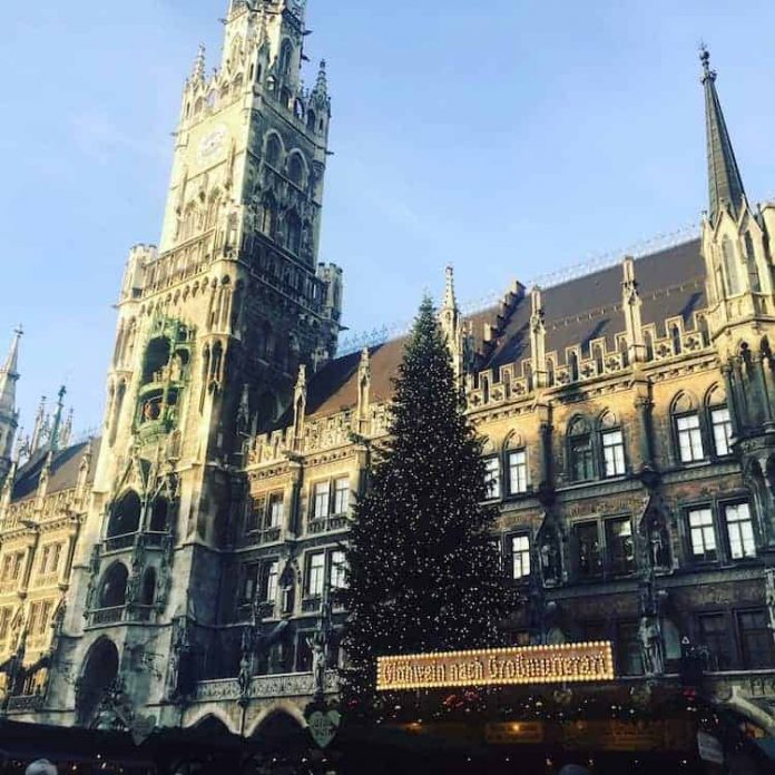 Munich Christmas Market by WorldWideWill