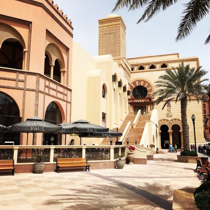 Layover in Doha, Qatar by WorldWideWill