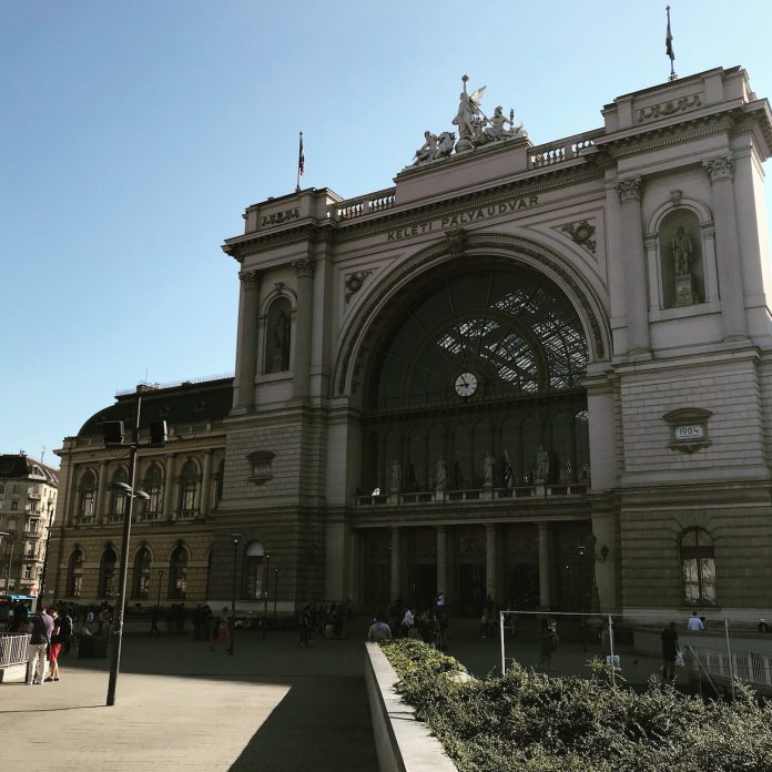 Railjet Service from Budapest to Vienna